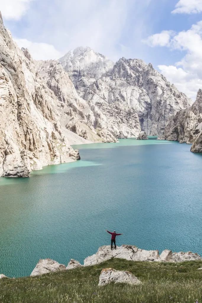 Lago Son Kul a 3.000 m